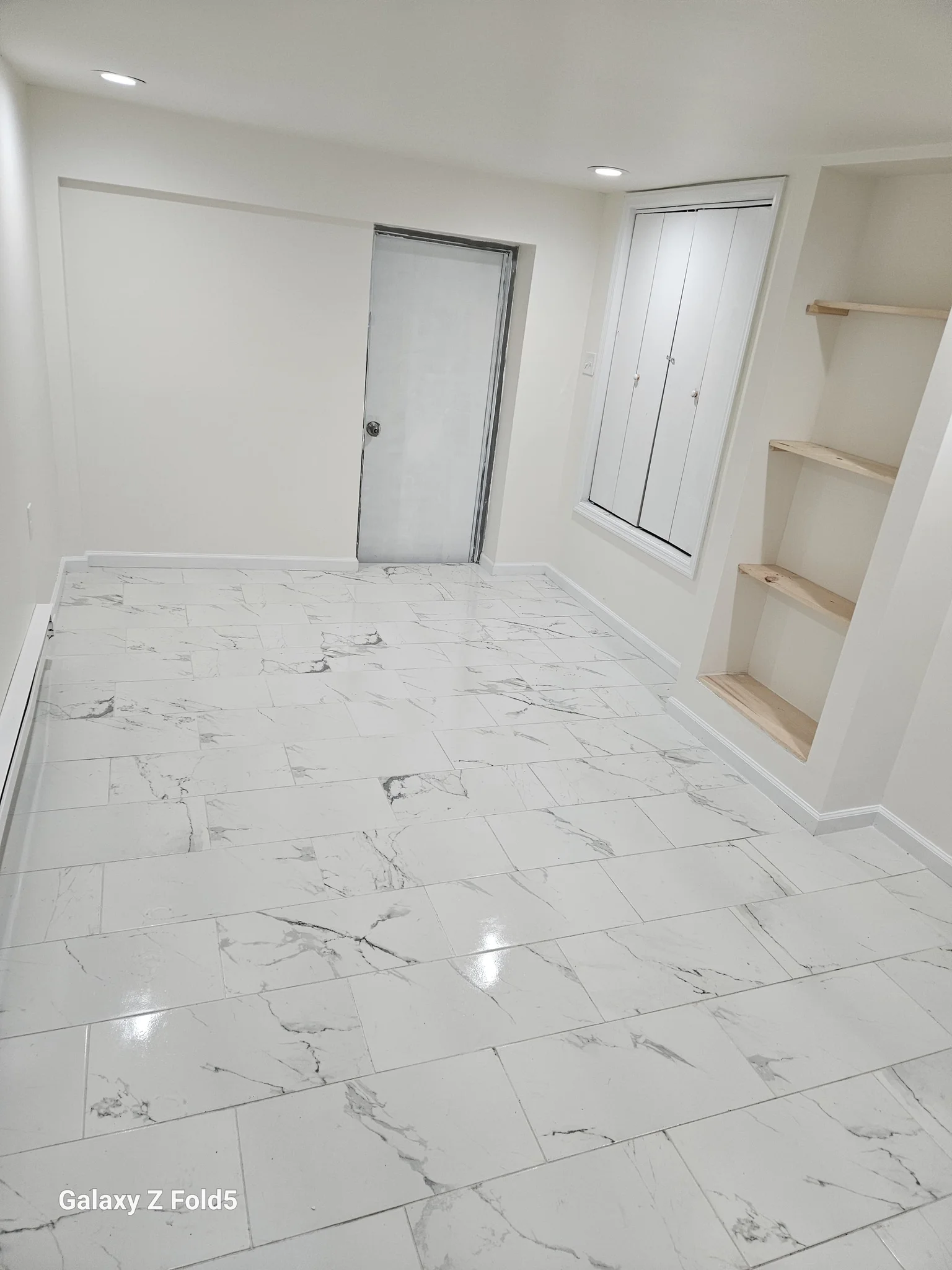 Newark Multiplex: 424 Leslie St