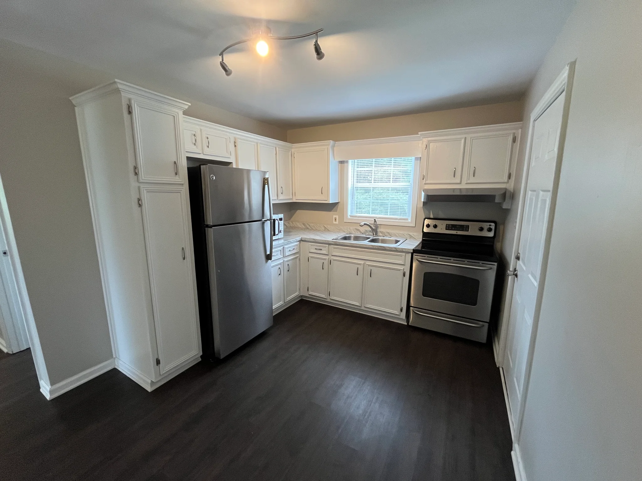 Hemingway House: 314 Snowden Dr