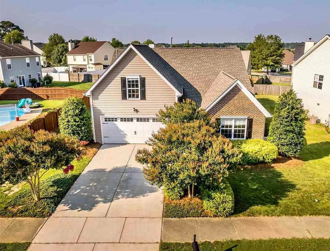 Fuquay Varina House: 508 Timber Meadow Lake Dr