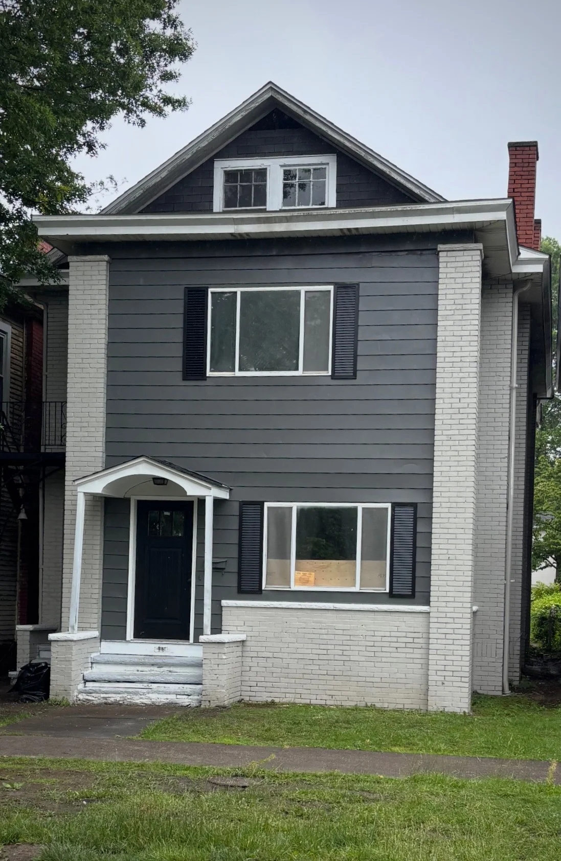 Huntington Apartment: 419-421R 8th Ave