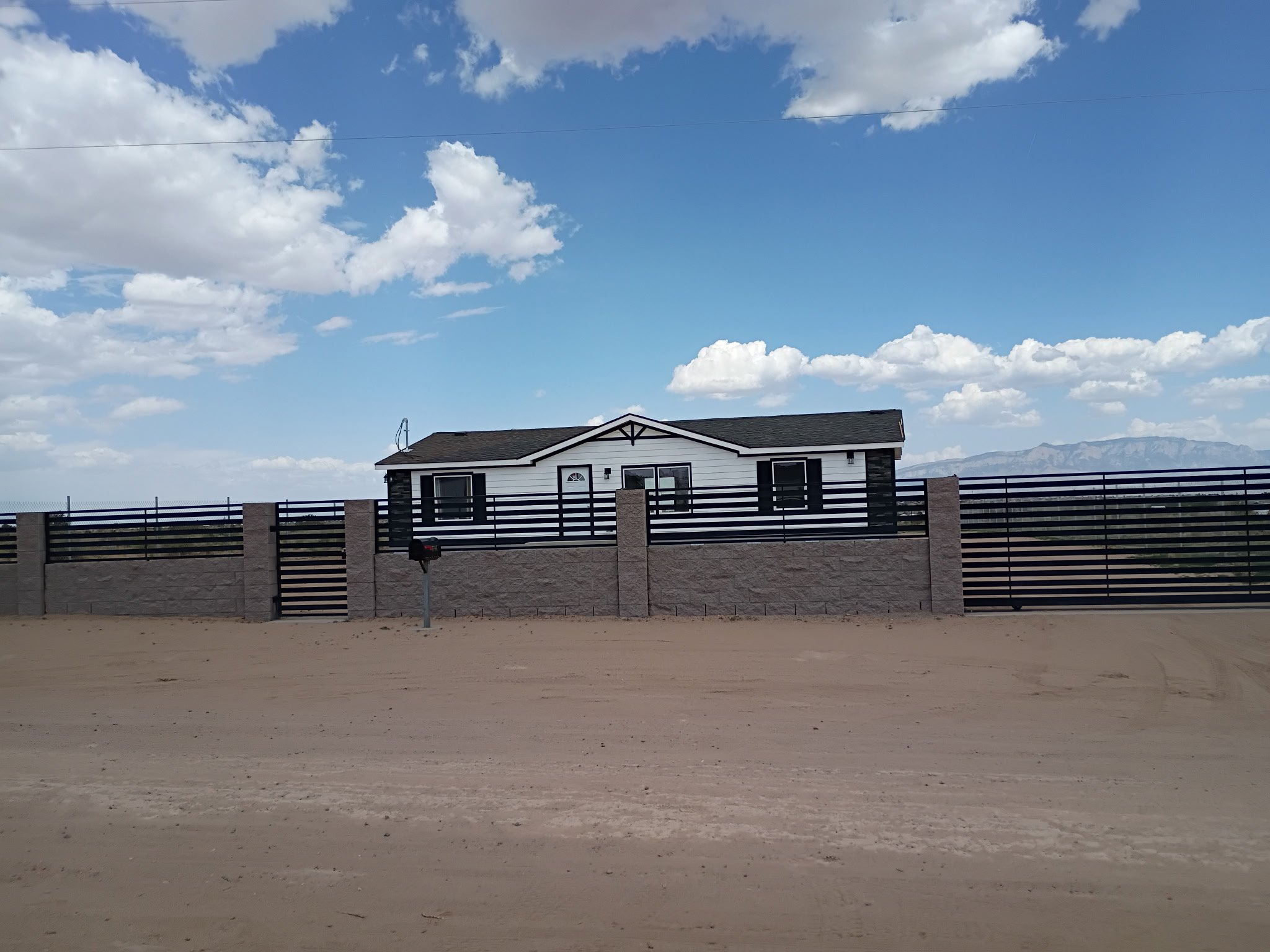 Rio Rancho House: 1104 17th st nw