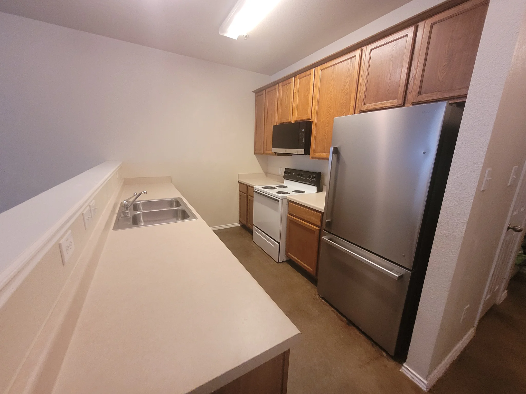 Universal City Multiplex: 10806 Mathom Landing