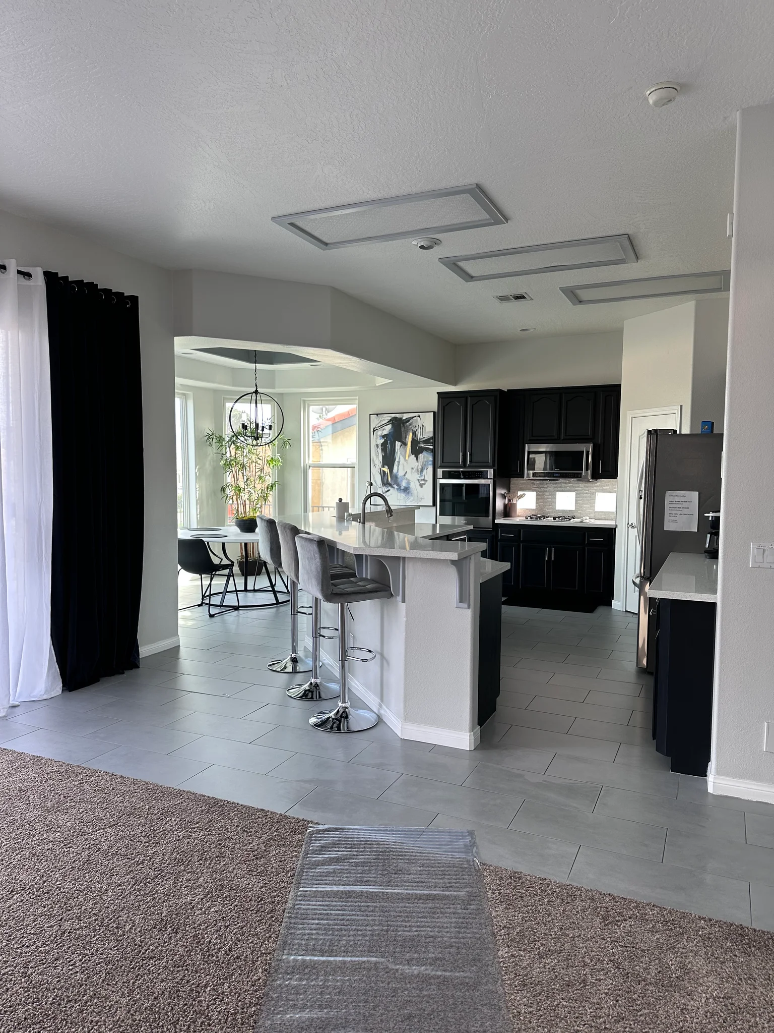 Victorville House: 13335 Yellowstone Ave