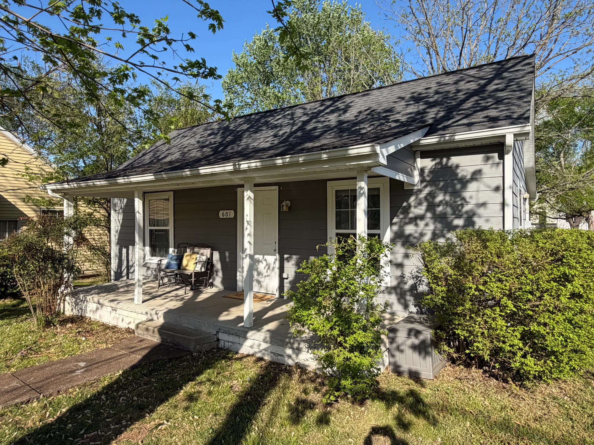 Murfreesboro House: 601 S Highland Ave