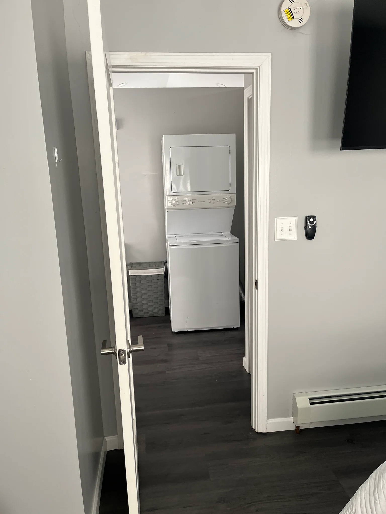 Buffalo House: 201 Southampton St