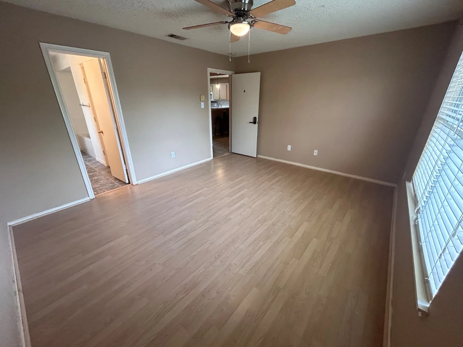 Mckinney House: 1011 windymeadow lane