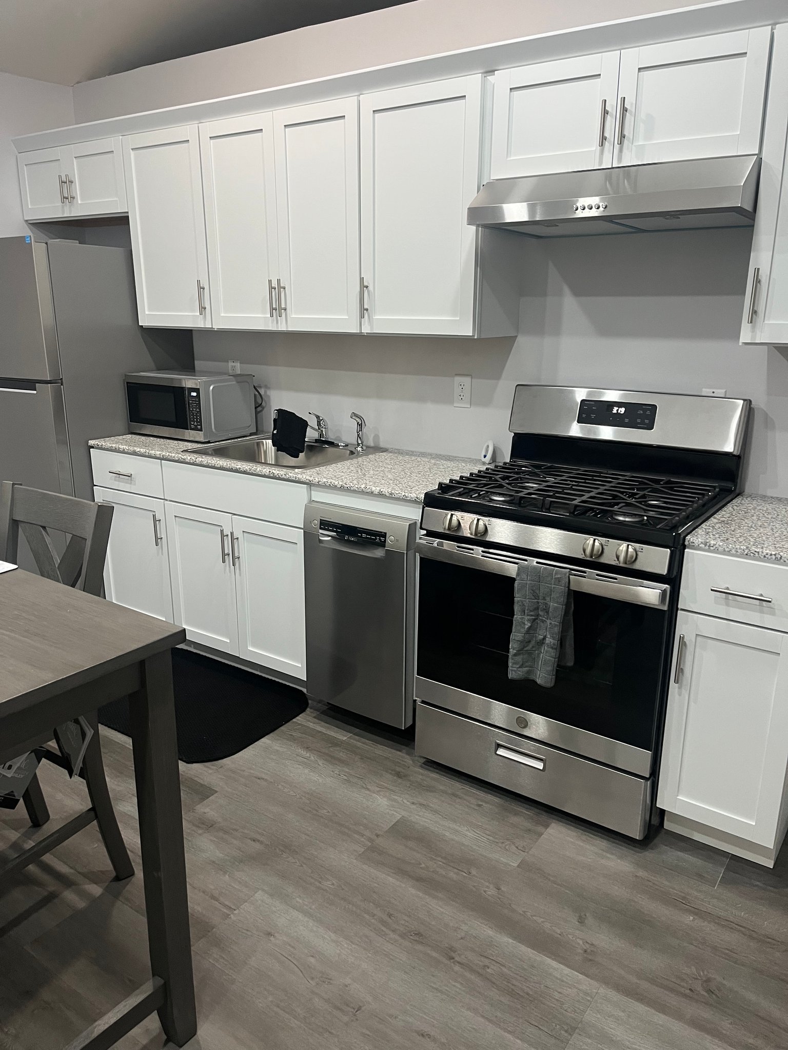 buffalo House: 193 Southampton