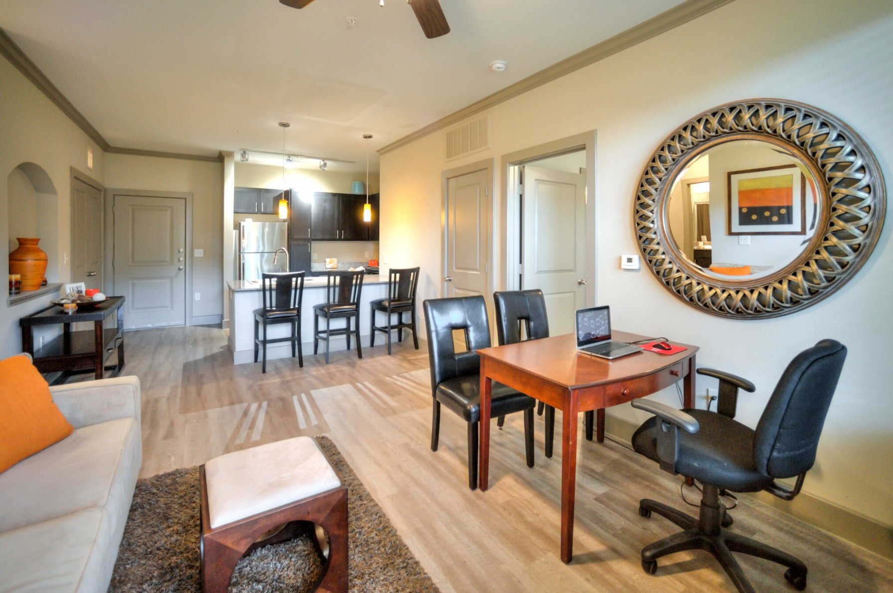 Houston Apartment: 6520 Jamail Dr