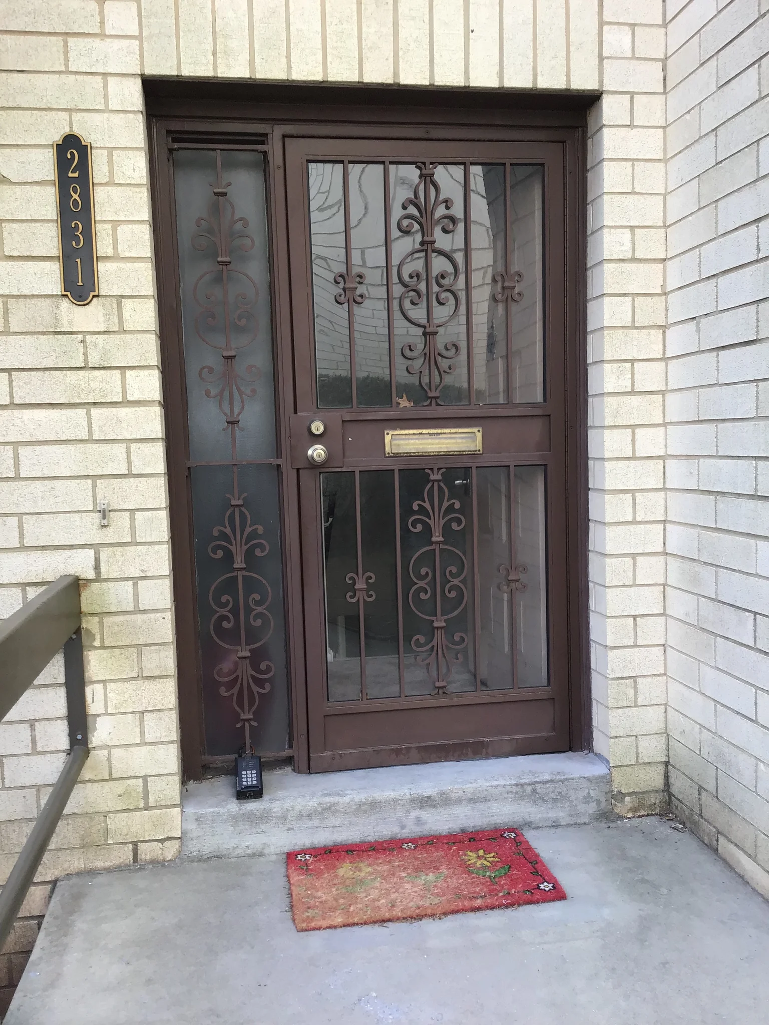 Washington Condo: 2831 31st Pl NE