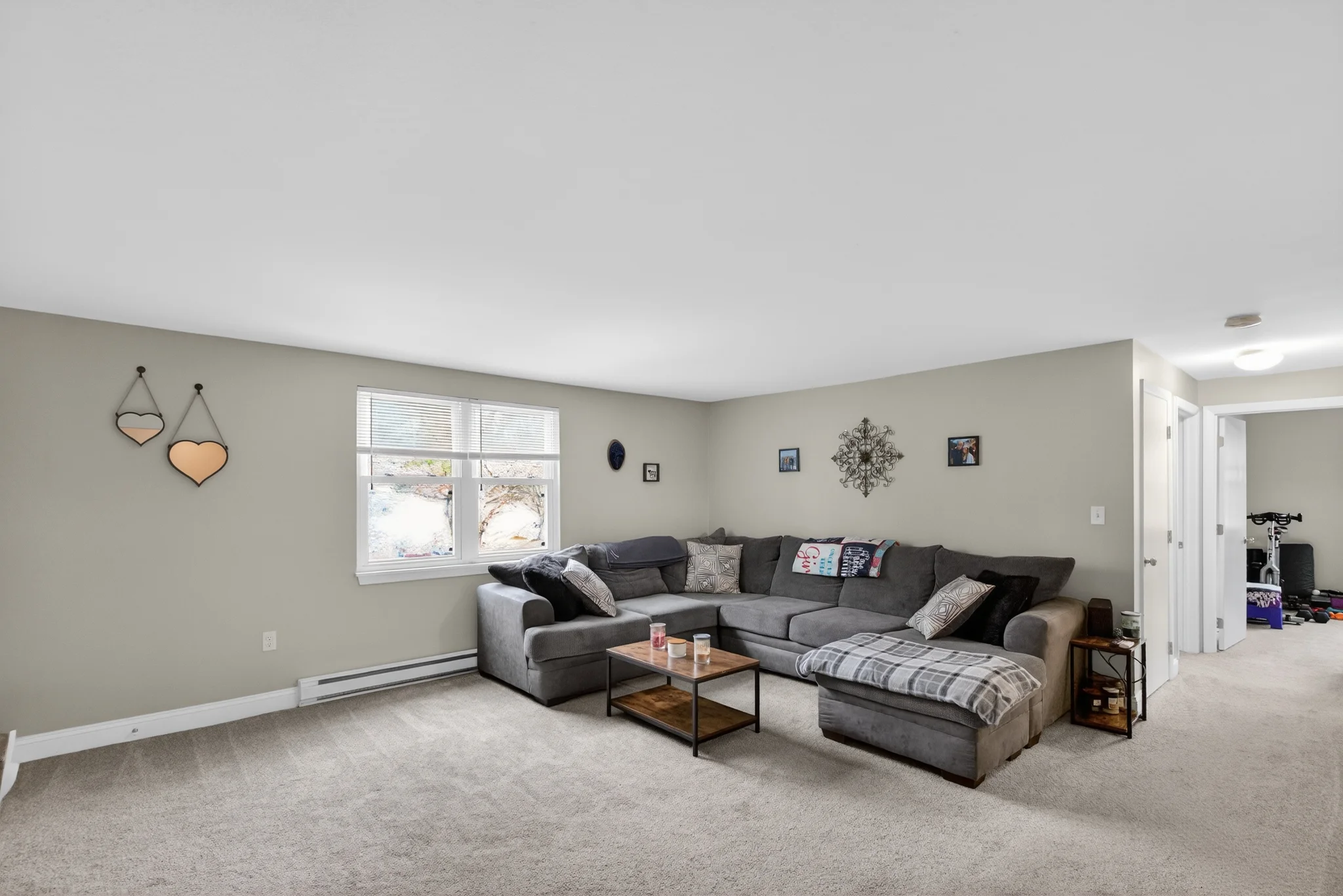 Middleboro Apartment: 17 Anderson Ave