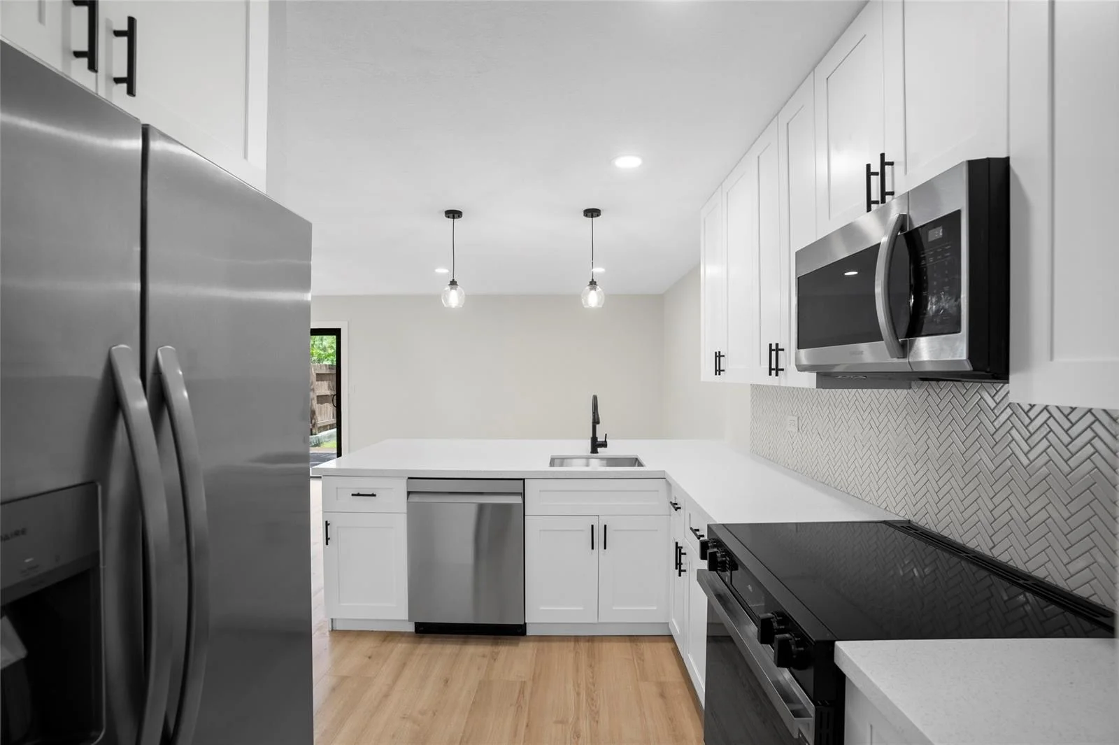 Homestead Townhome: 28015 SW 143rd Ct