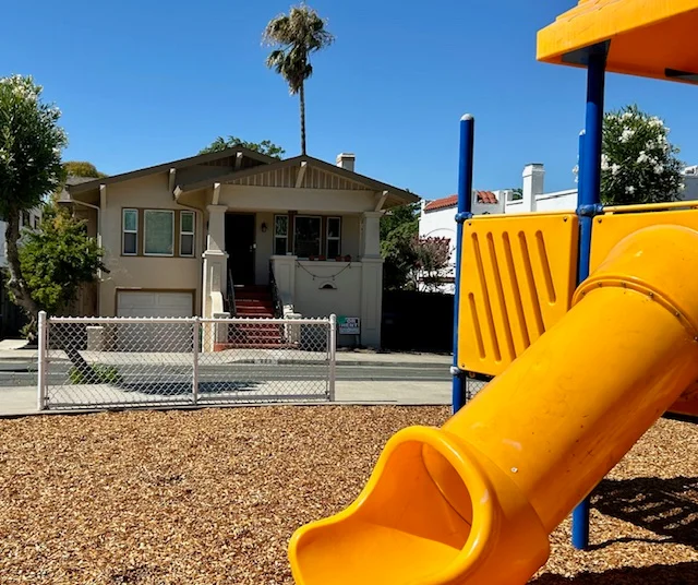 Pittsburg House: 229 W 8th St