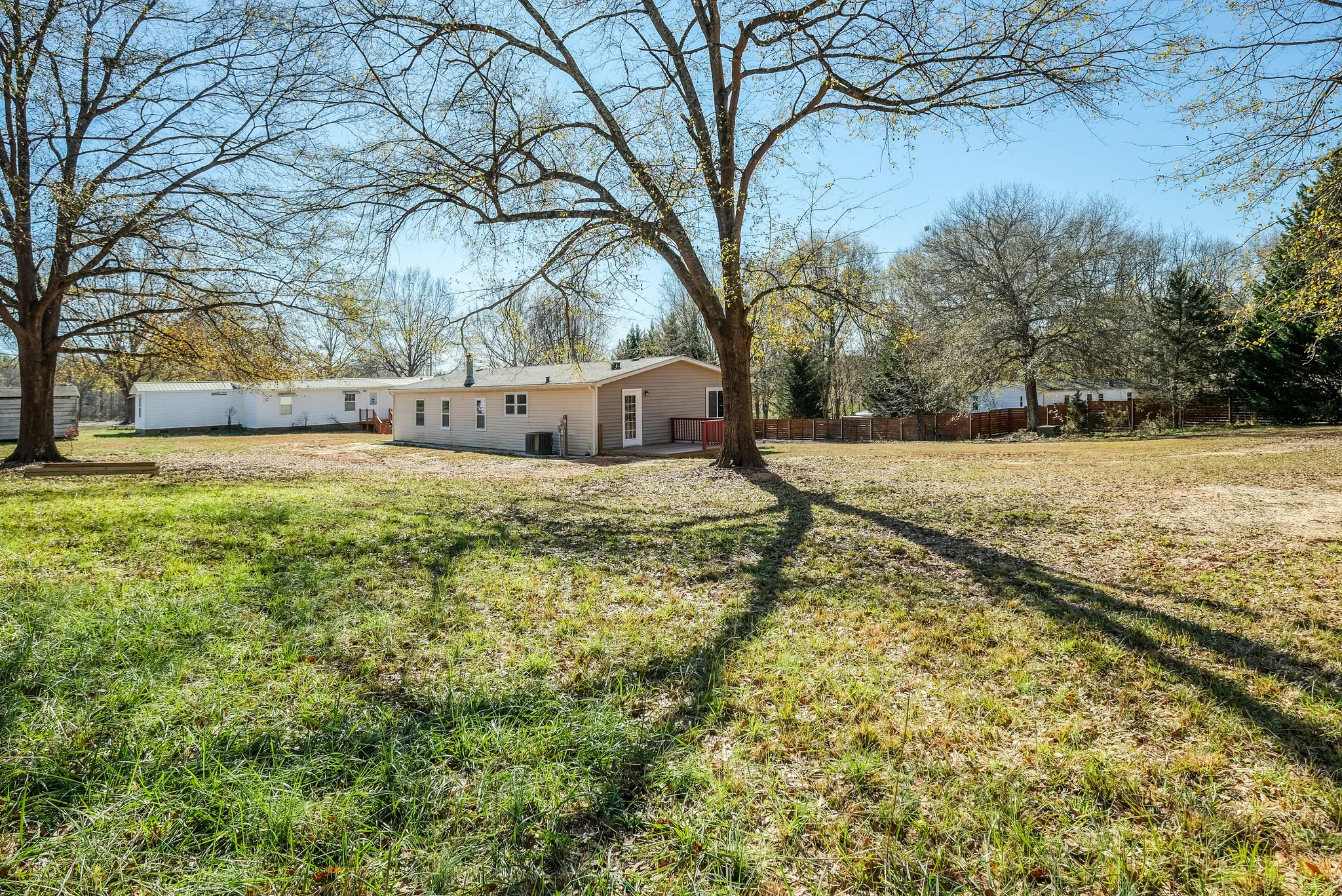 Campobello House: 3444 Mt.Lebanon Rd