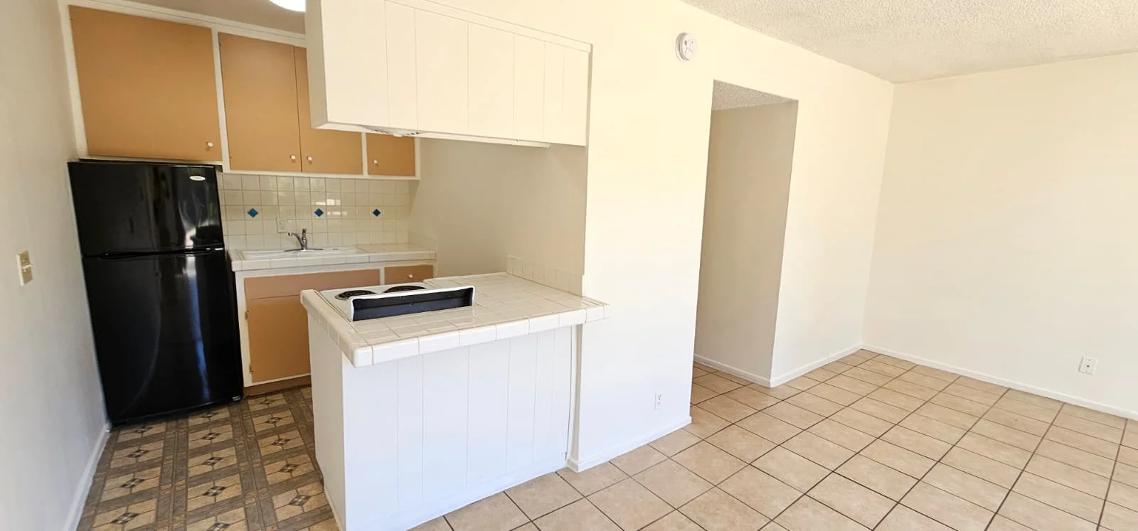 LOS ANGELES Apartment: 206 N PARK STREET