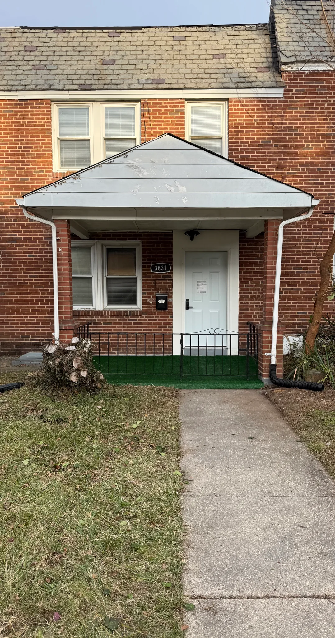 Baltimore House: 3831 Doris Avenue