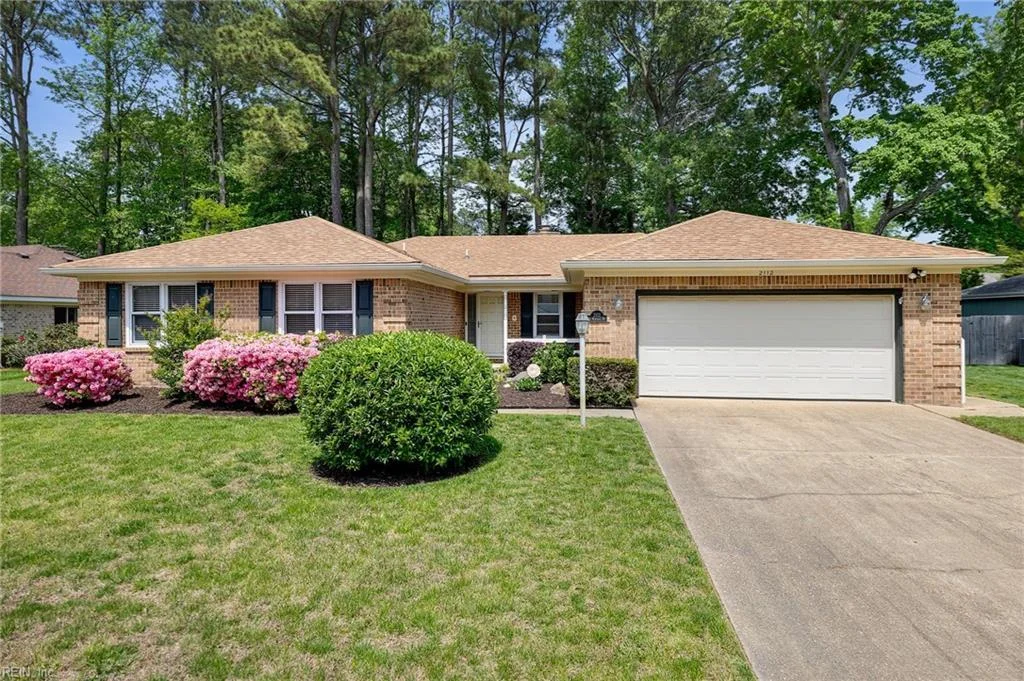 Virginia Beach House: 2112 Saint Marshall Dr