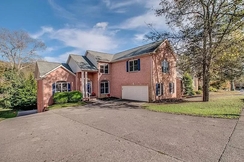 Nashville House: 6844 Collinswood Dr