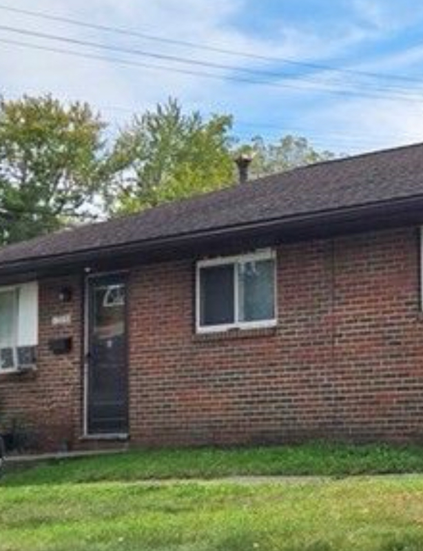 Akron House: 1310 Bellevue