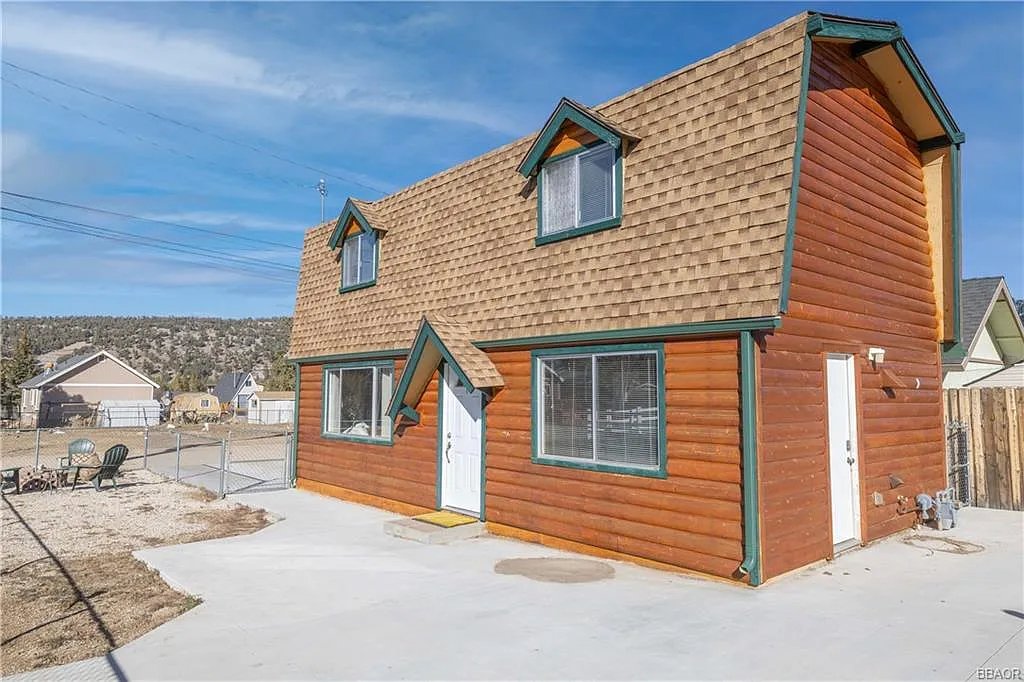 Big Bear City House: 2176 5th Ln
