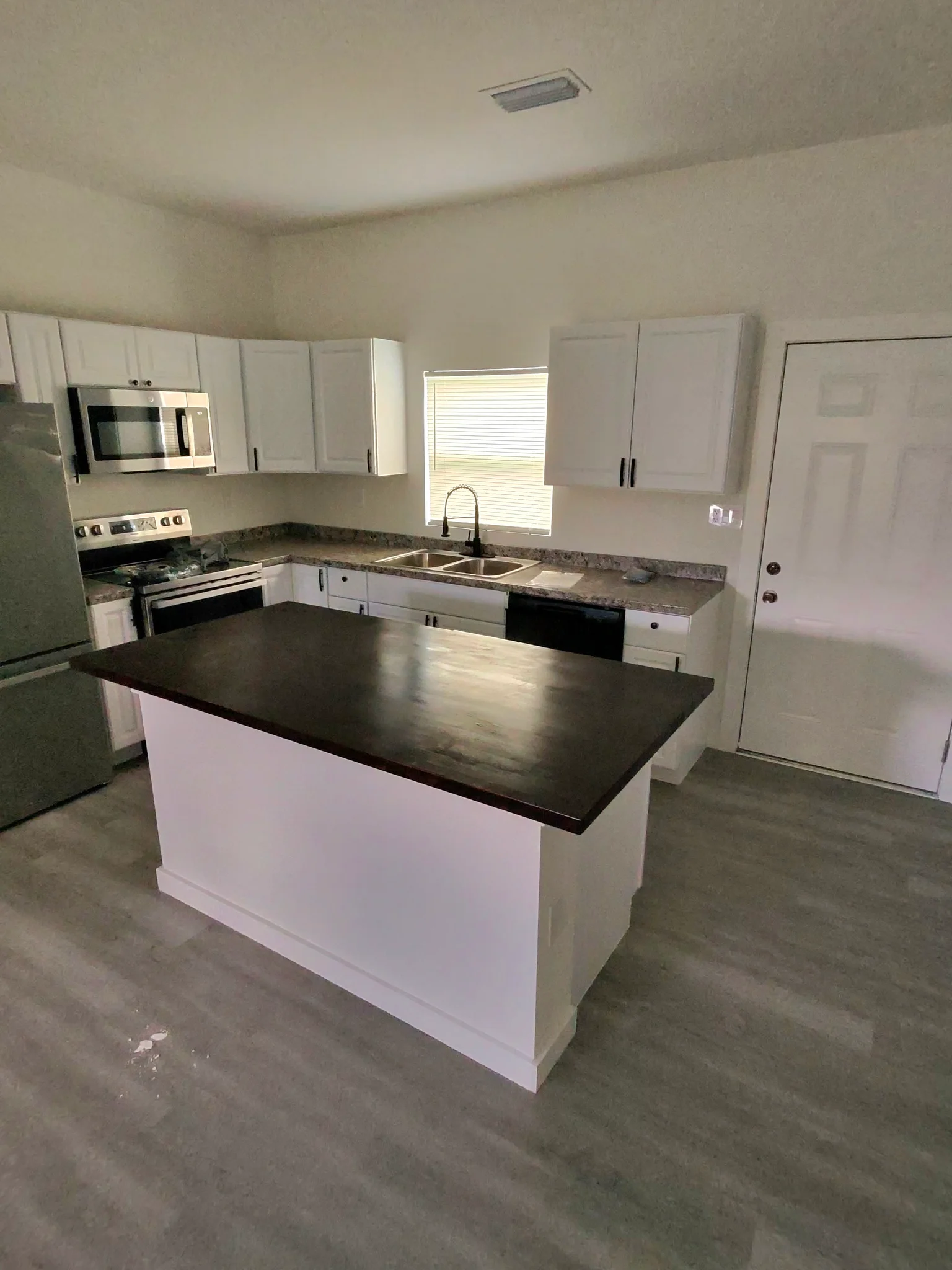 Port charlotte House: 2457 Haven st