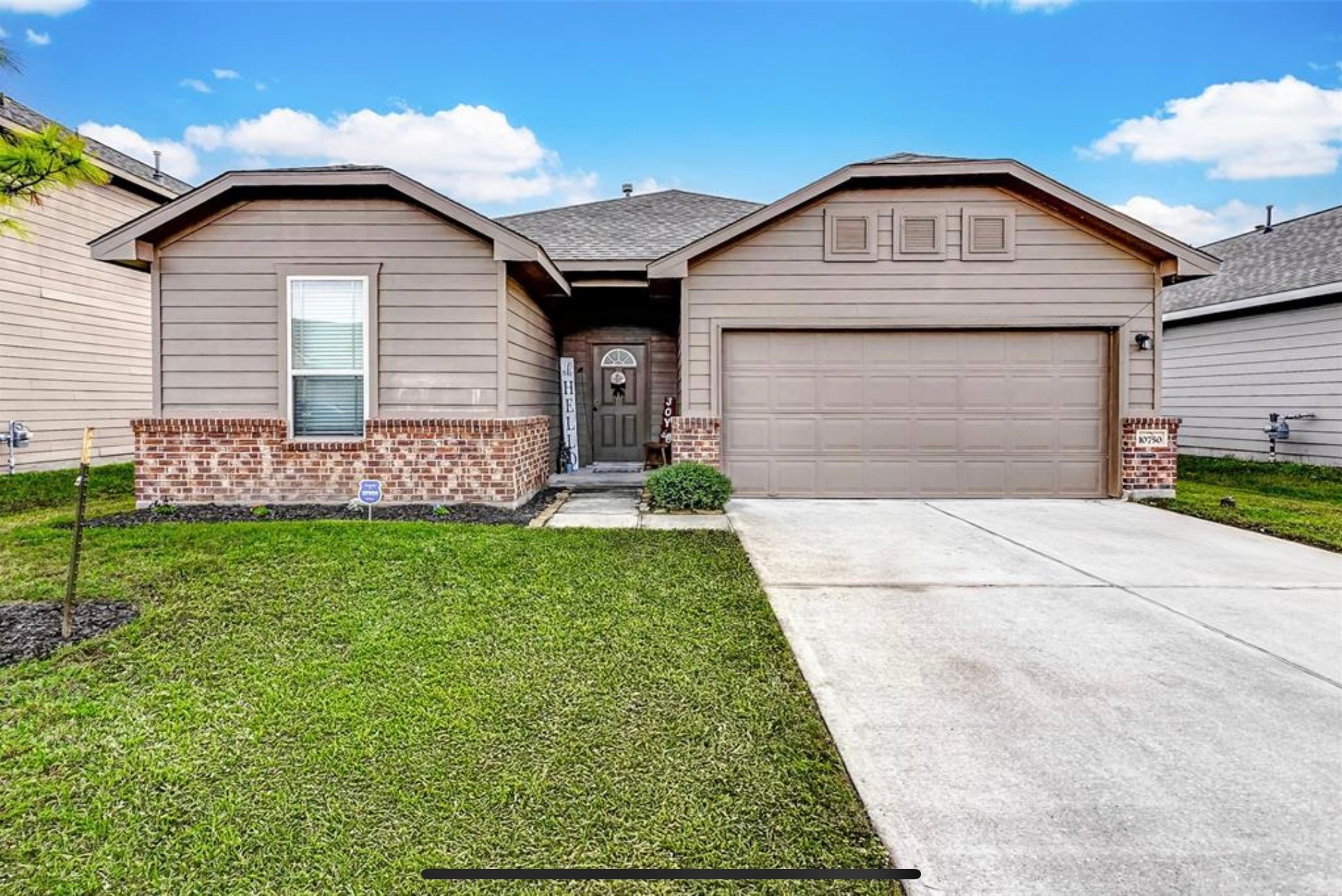 Houston House: 10750 Nyla Spring St