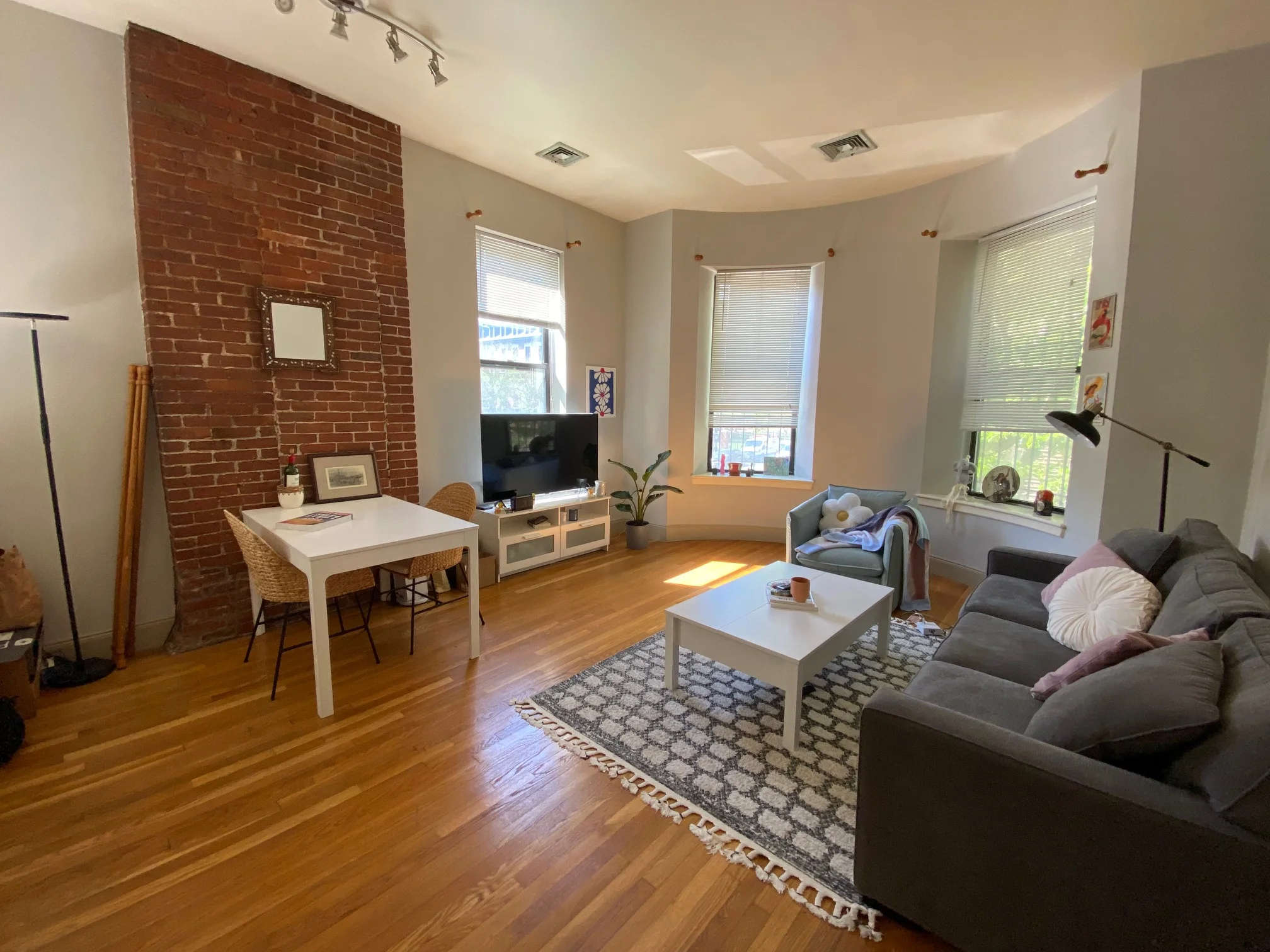Boston Condo: 42 Worcester Sq