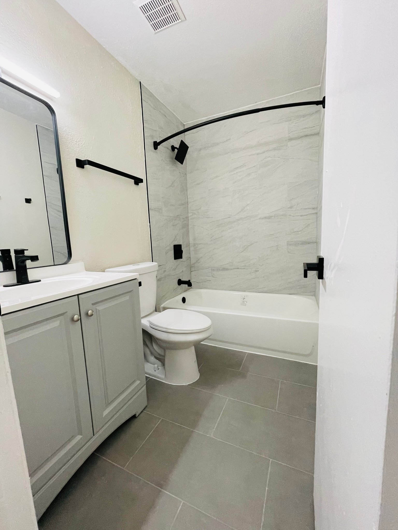 Tampa Apartment: 13214 Bunn Cir