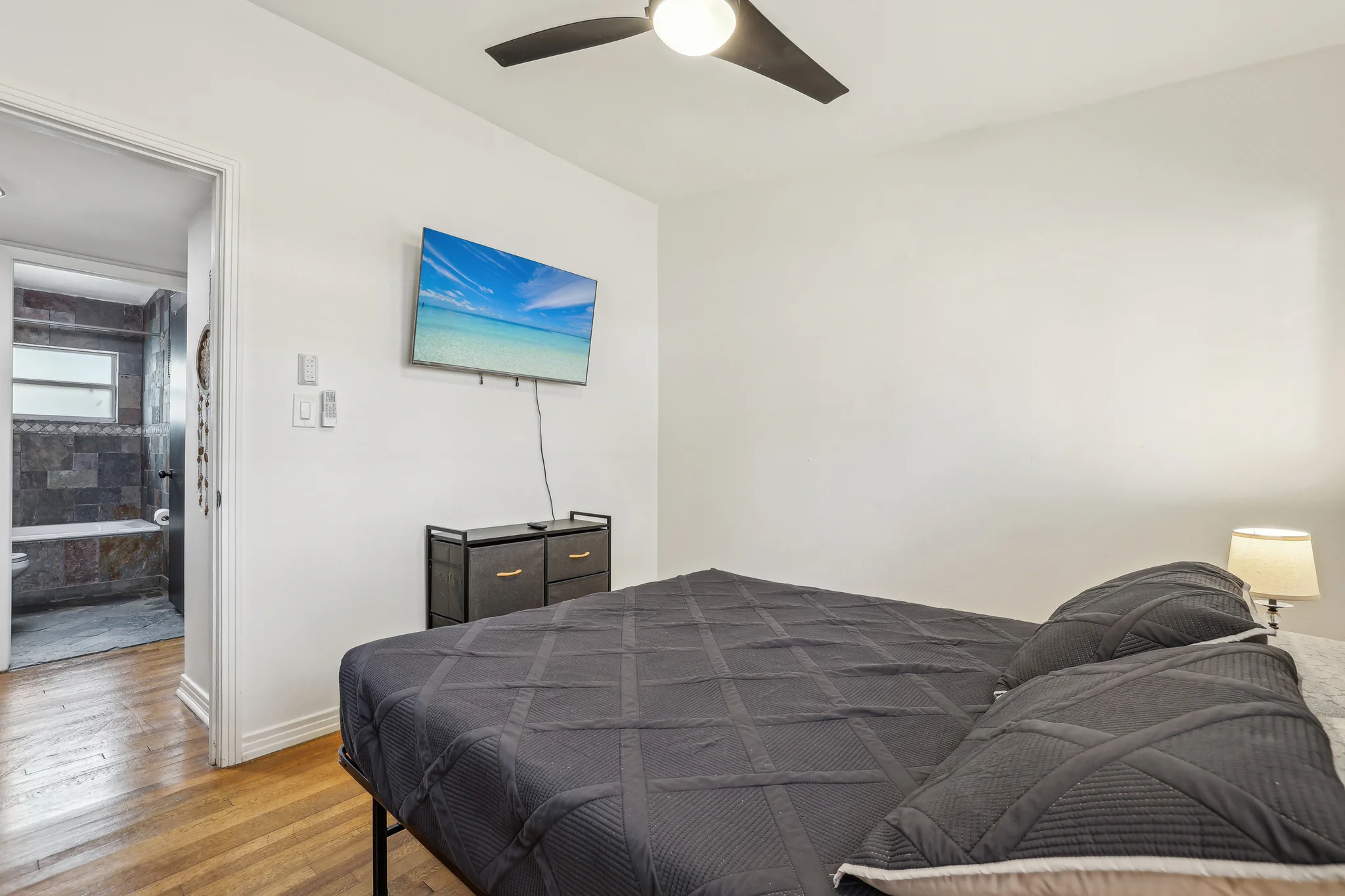 orlando House: 318 East Jersey Street