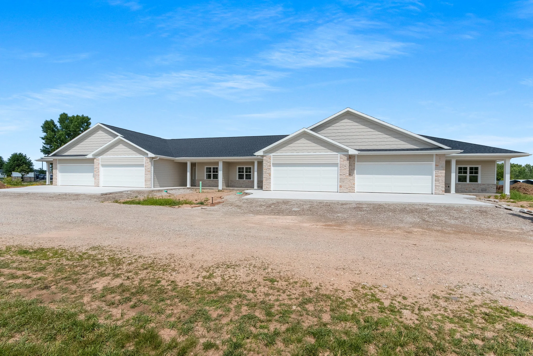 Green Bay Townhome: 2718 Saffron Pl