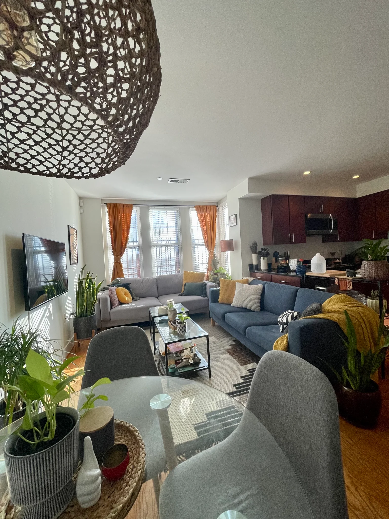 Washington Condo: 2910 Georgia Ave NW
