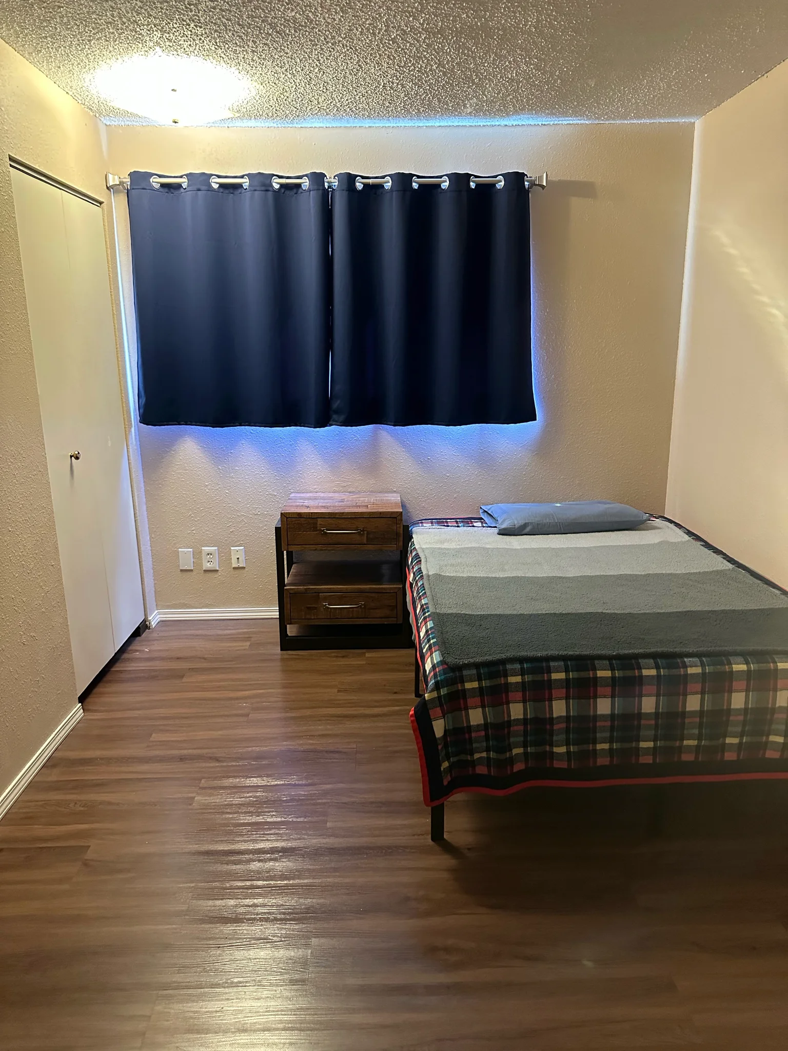 Lawrence House: 3621 Brush Creek Dr