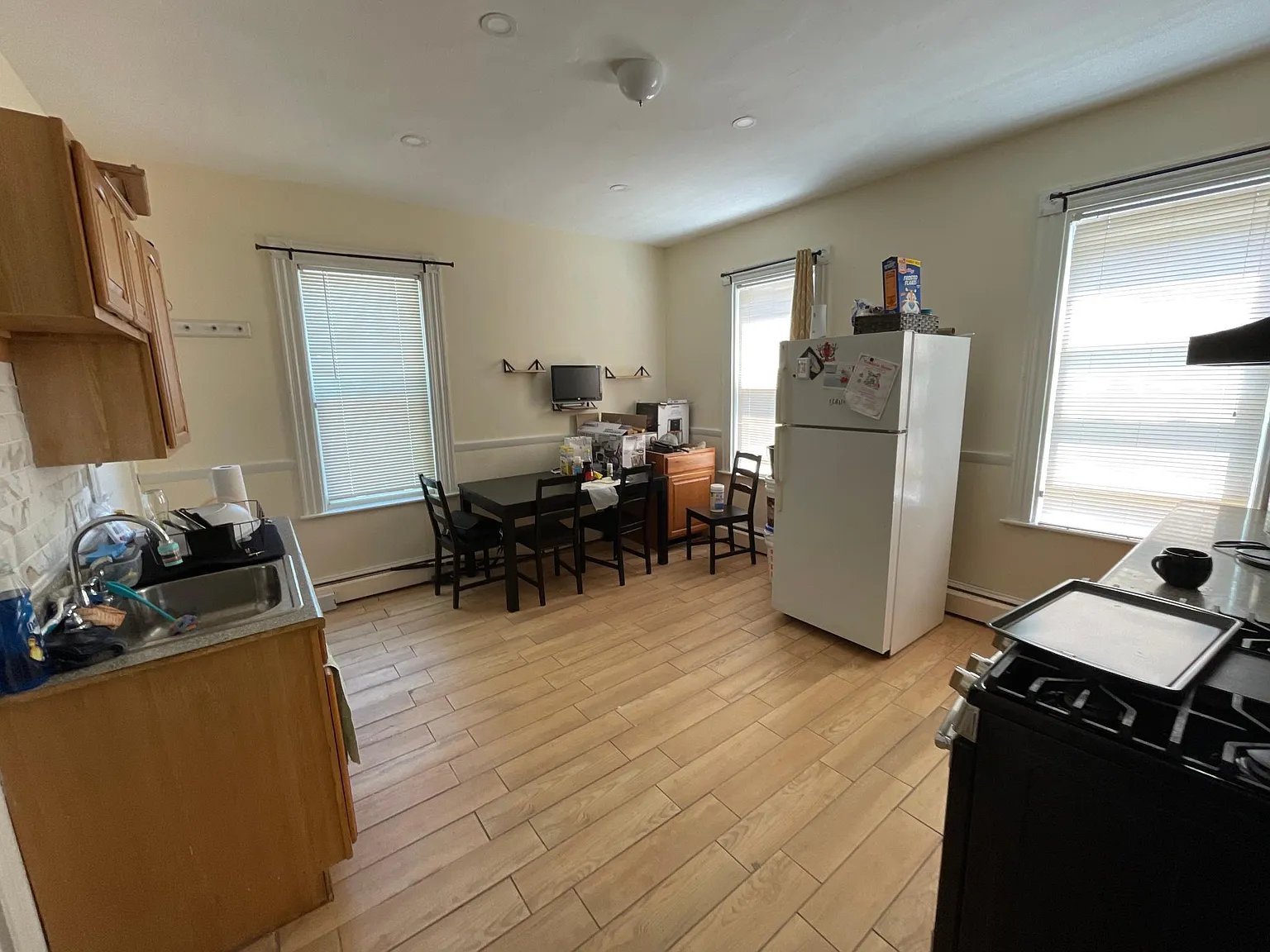 Roslindale Multiplex: 16 Mount Calvary Rd Floor 1