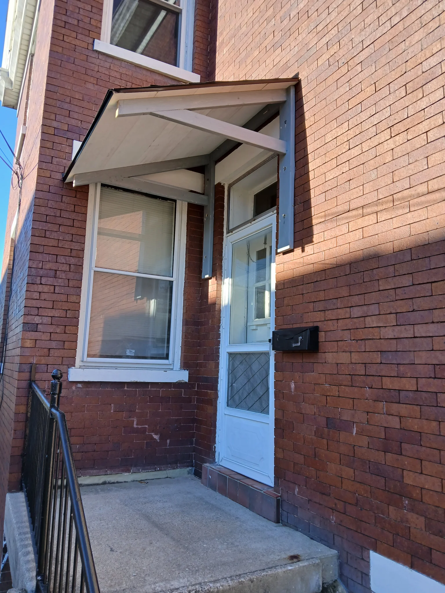 Cincinnati Multiplex: 2401 Fairview Avenue #2