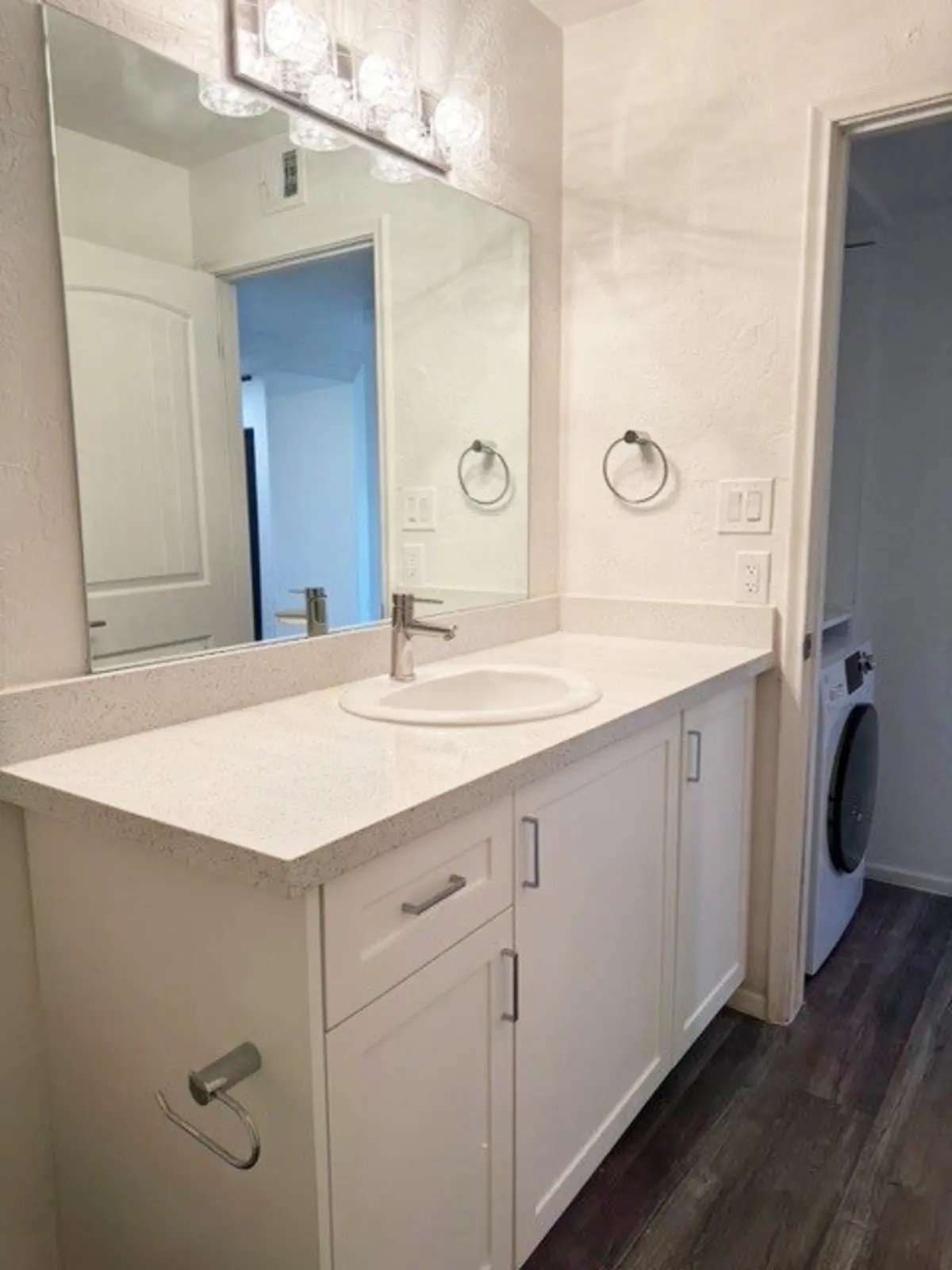 Mesa Apartment: 750 E 1st Ave