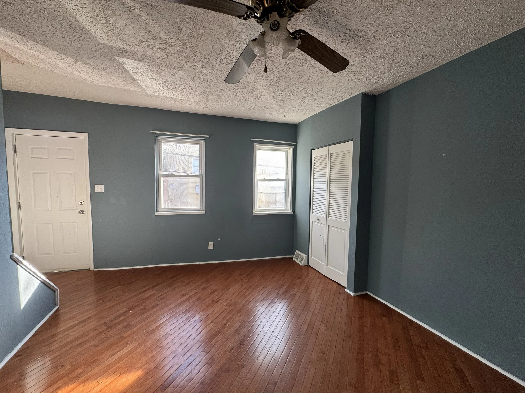 Pittsburgh Multiplex: 513 52nd St