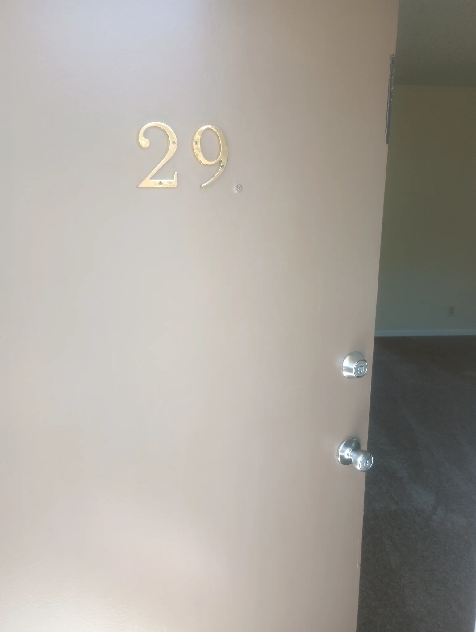 Riverside Apartment: 9405 California Ave