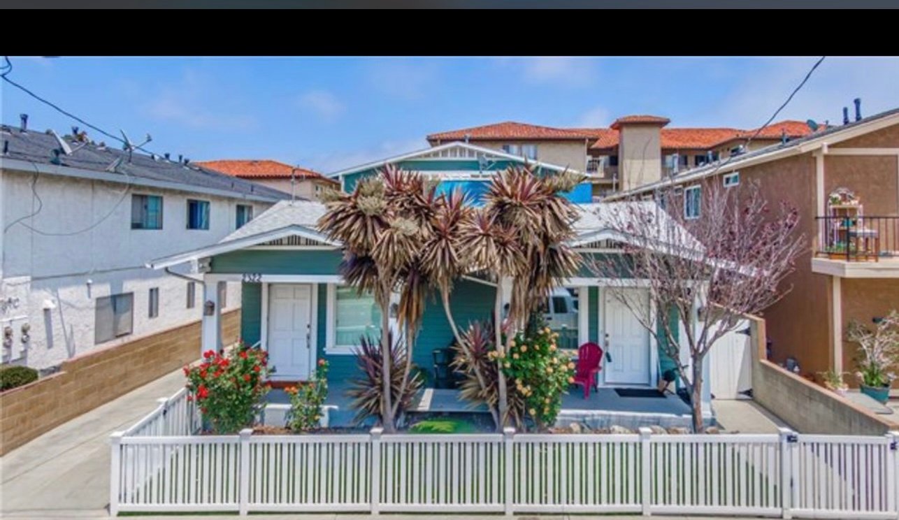 San Pedro Townhome: 2322 S Grand Ave