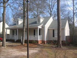 Hopkins House: 521 Quail Hills Dr