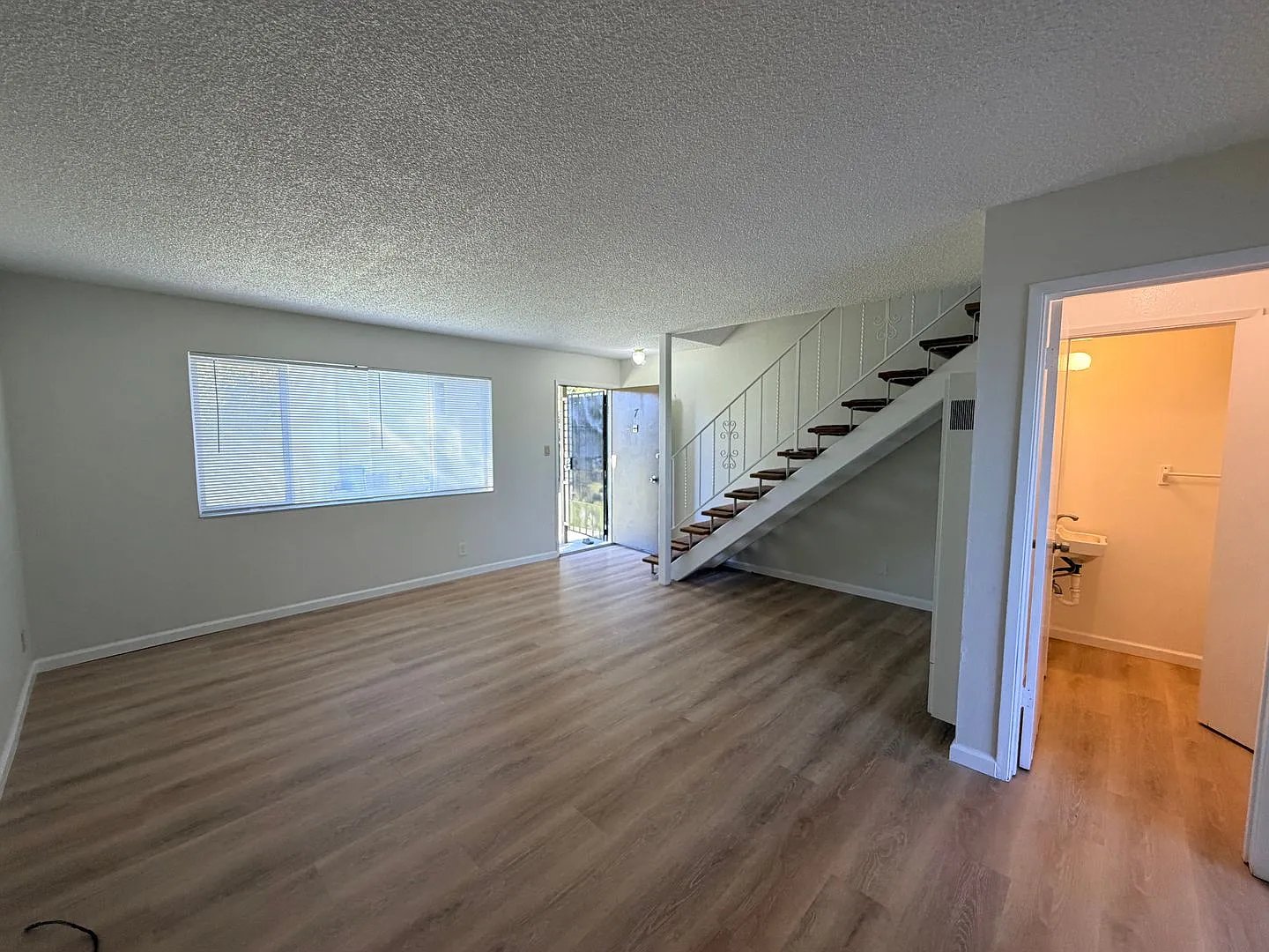 san leandro Apartment: 1650 159th street