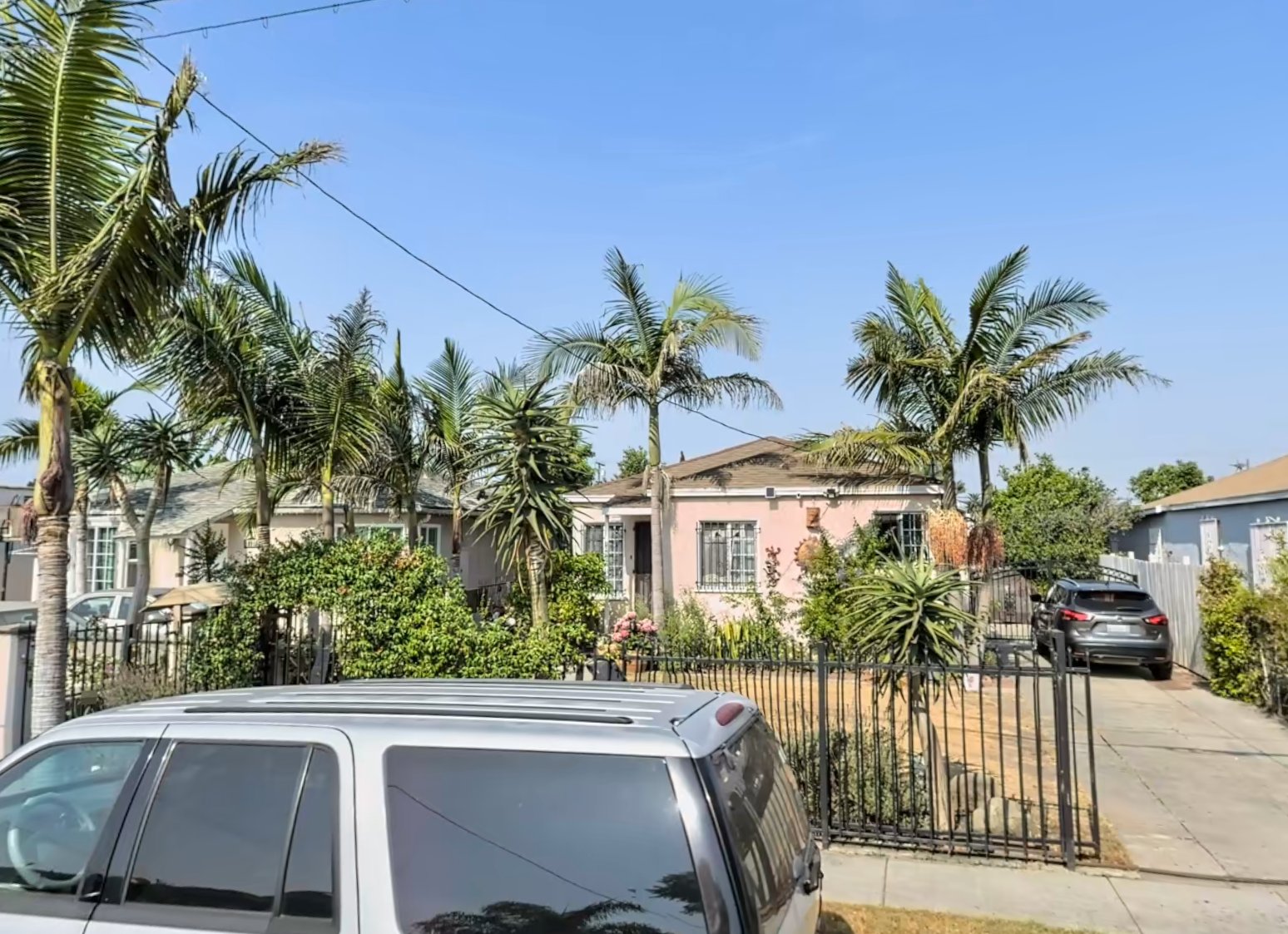 Inglewood House: 10907 Eastwood Ave