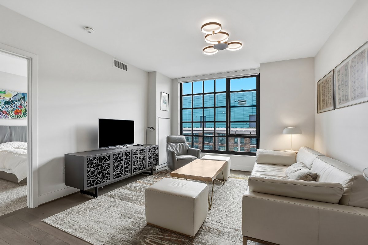 Washington Condo: 45 Sutton Sq SW