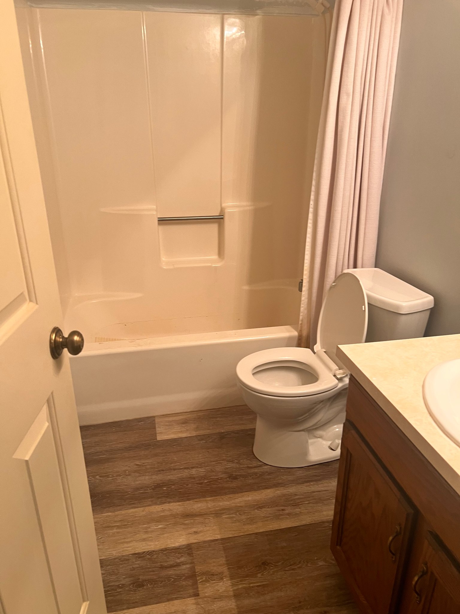 Poland Apartment: 2020 Wolosyn