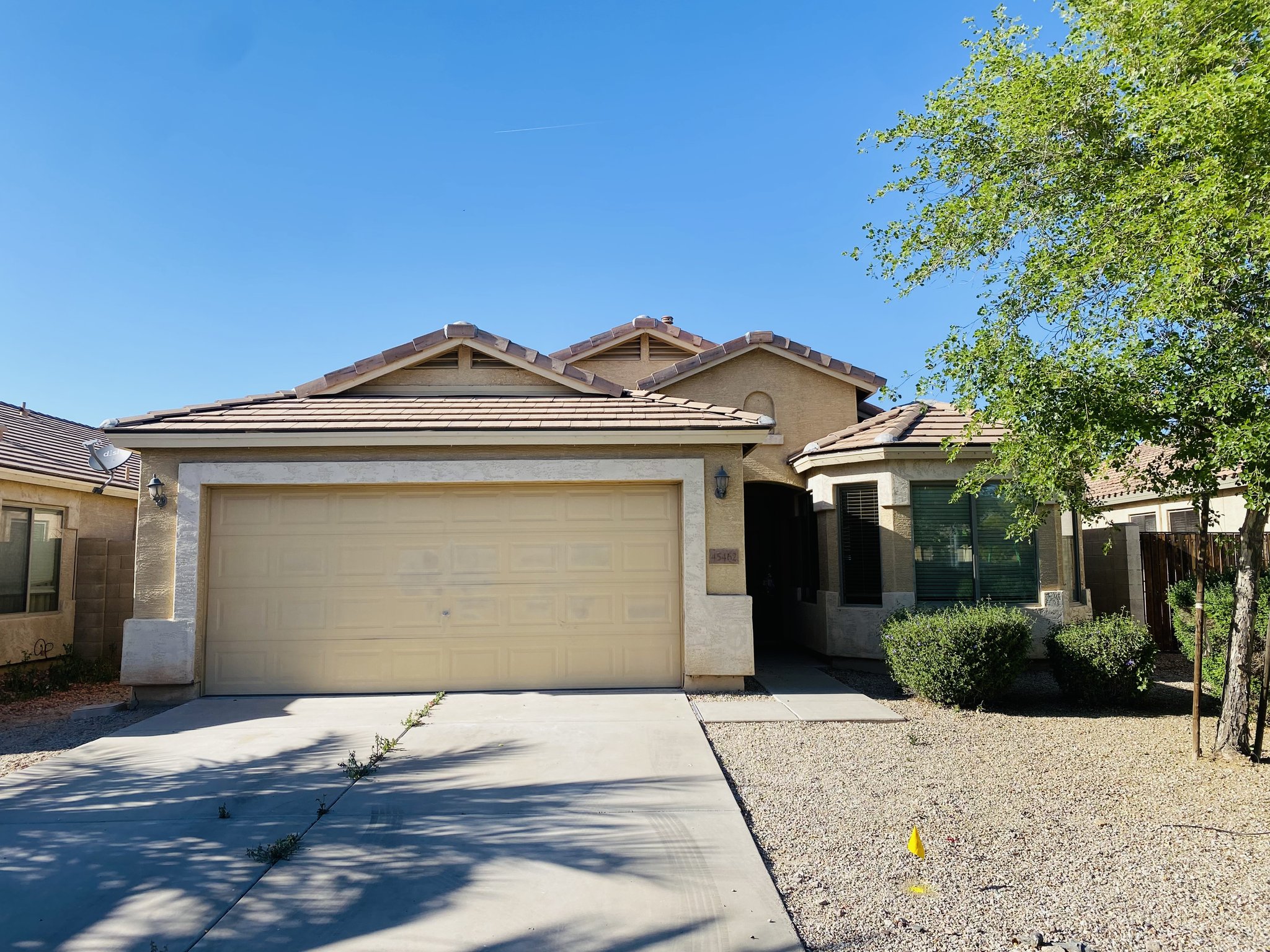maricopa House: 45462 W tulip lane