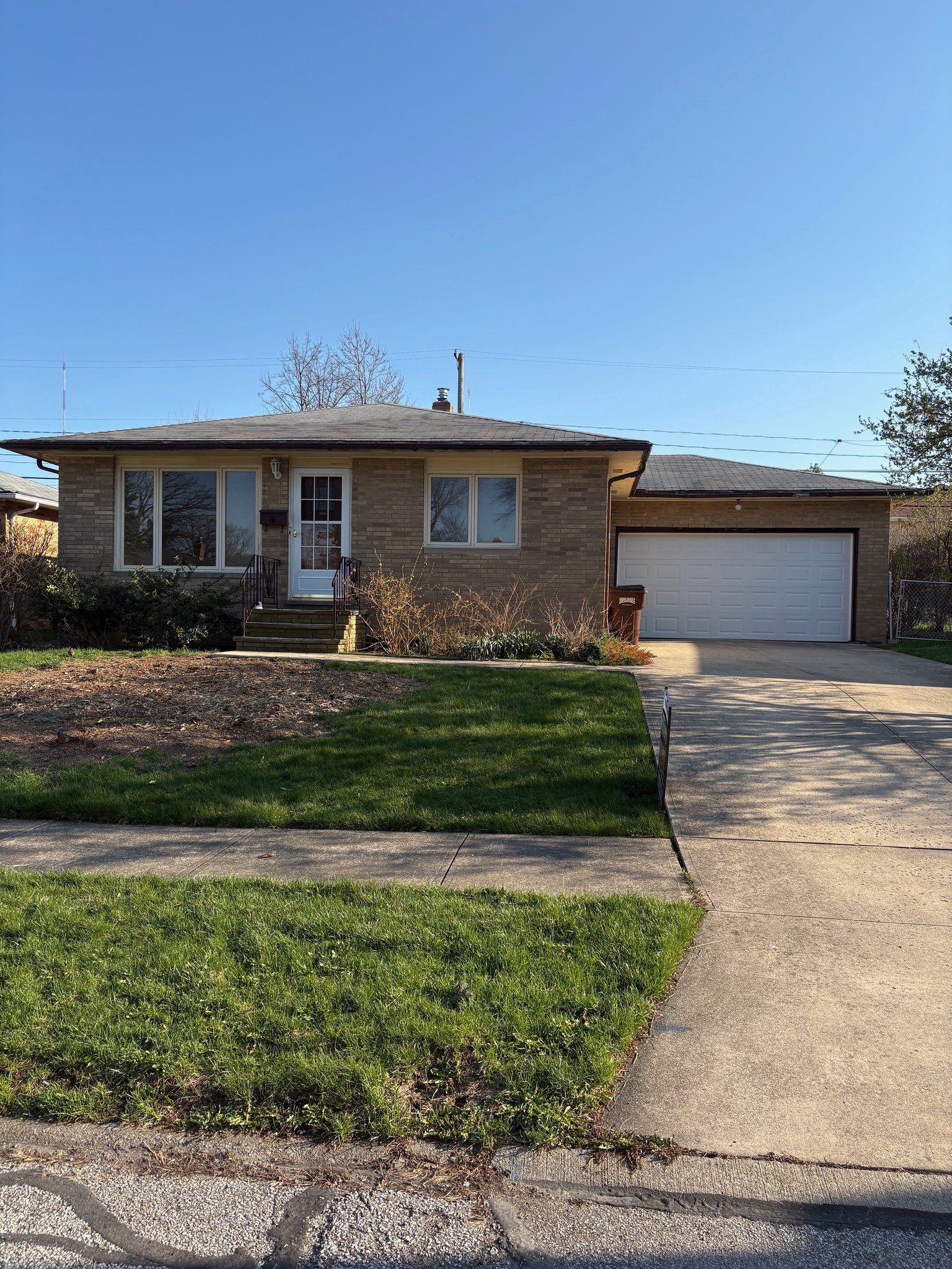 Parma House: 2921 Woodlawn Drive