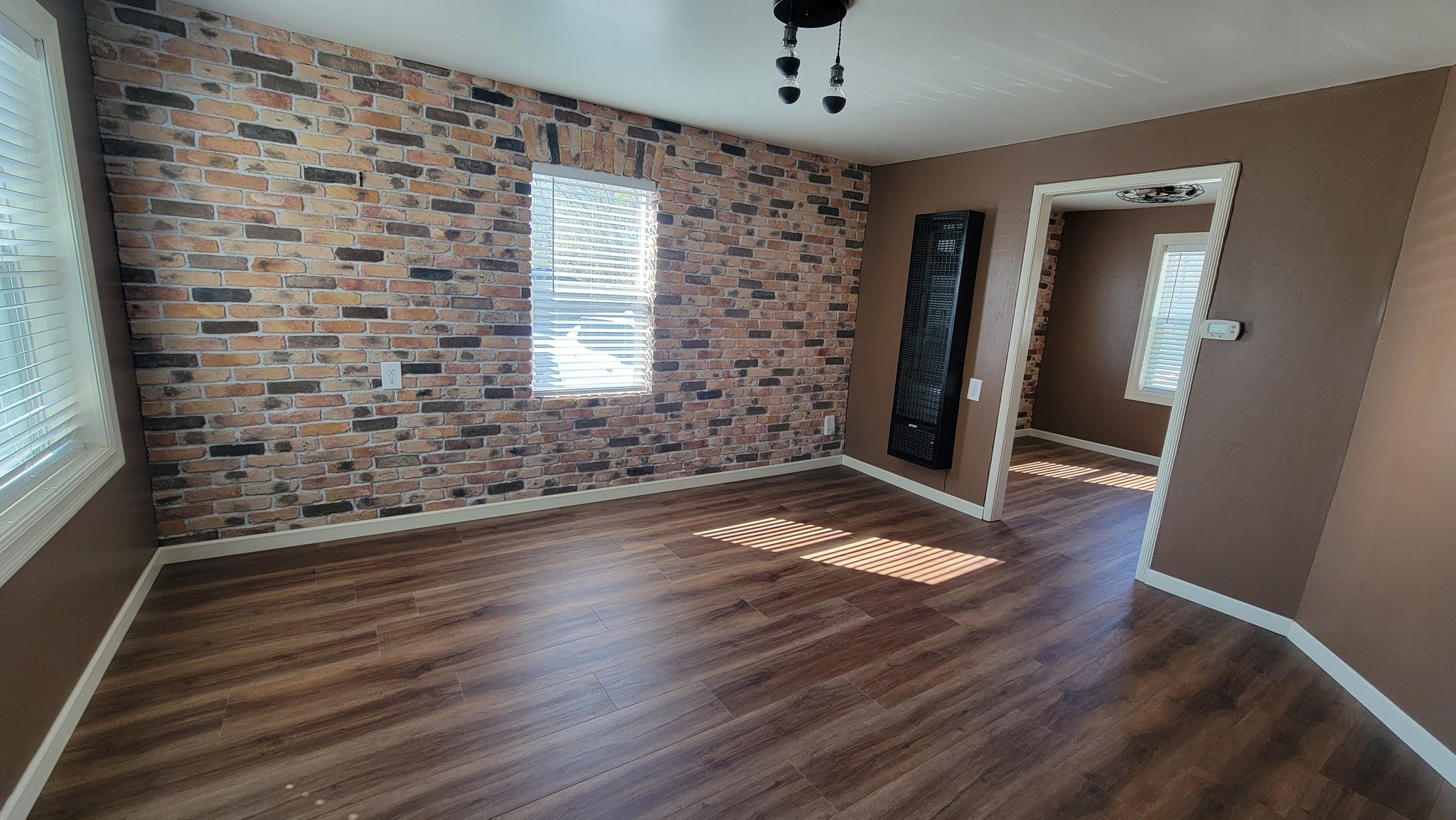 Moscow Apartment: 220 E D St