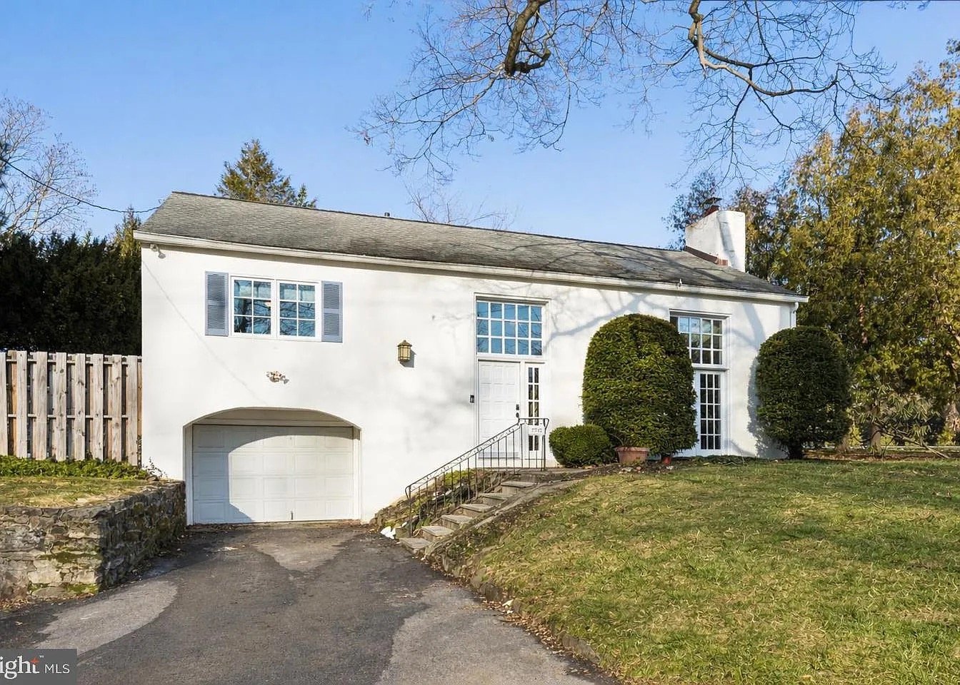 Philadelphia House: 7713 Cherokee St