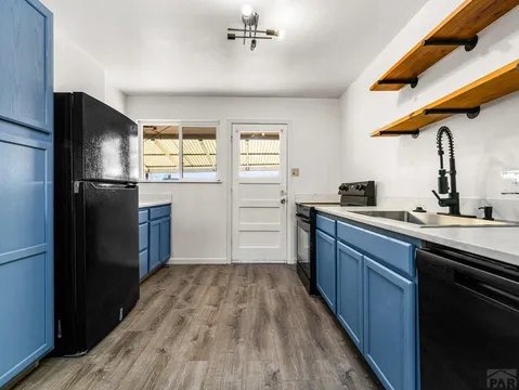 Pueblo Multiplex: 1634 Hollywood Dr