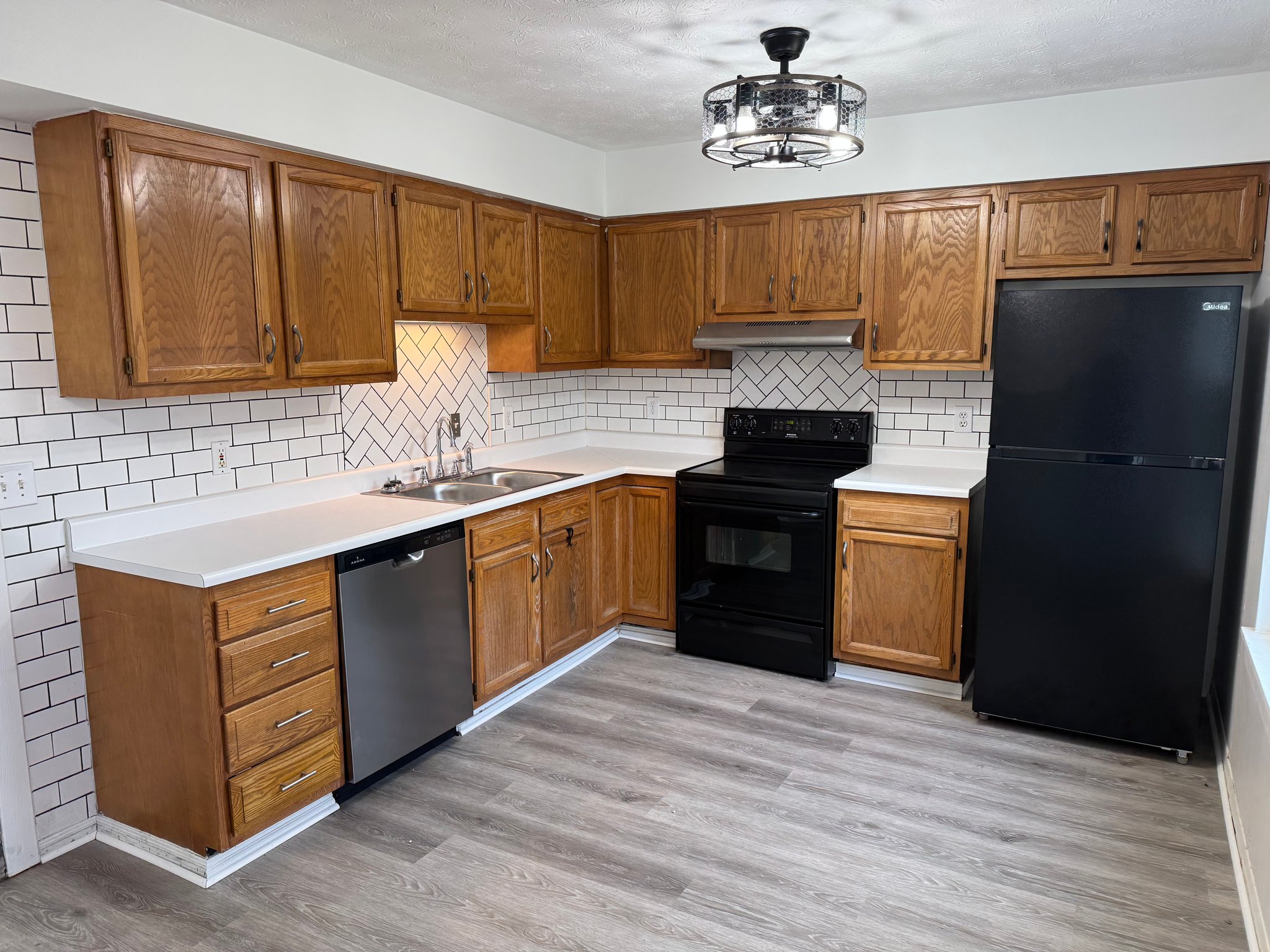 Crittenden Multiplex: 260 Barley Cir