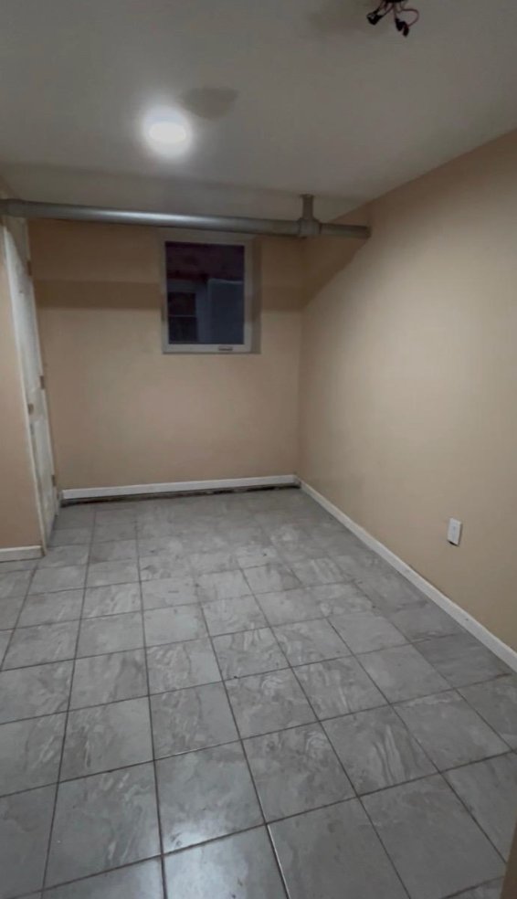 Brooklyn House: Church Ave and E 94th