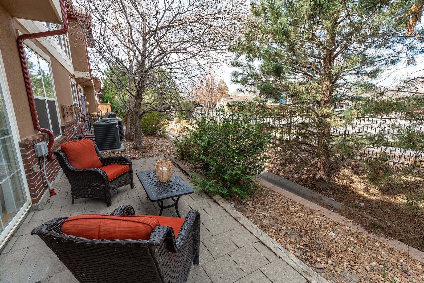 Aurora Townhome: 15201 E Batavia Pl